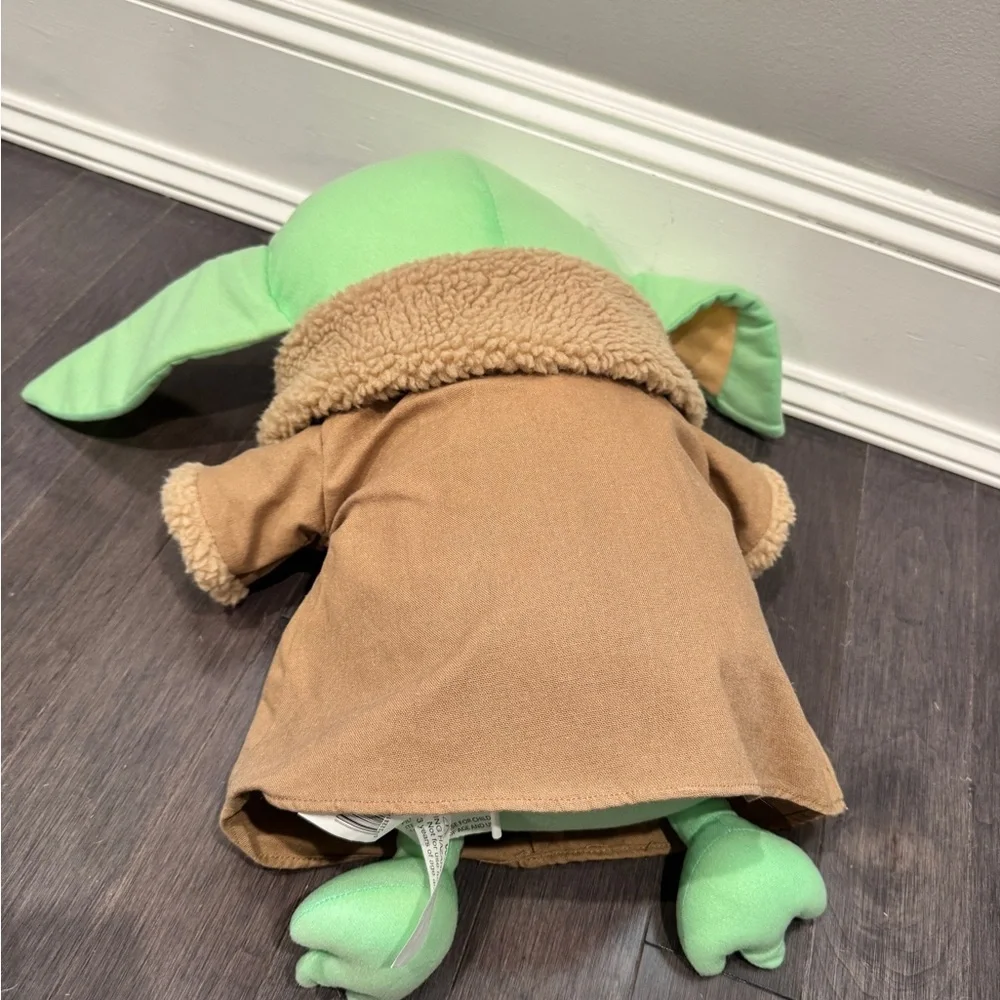 Star Wars The Mandalorian Grogu 21” in Green Tan Plush Toy Stuffed Animal Kids